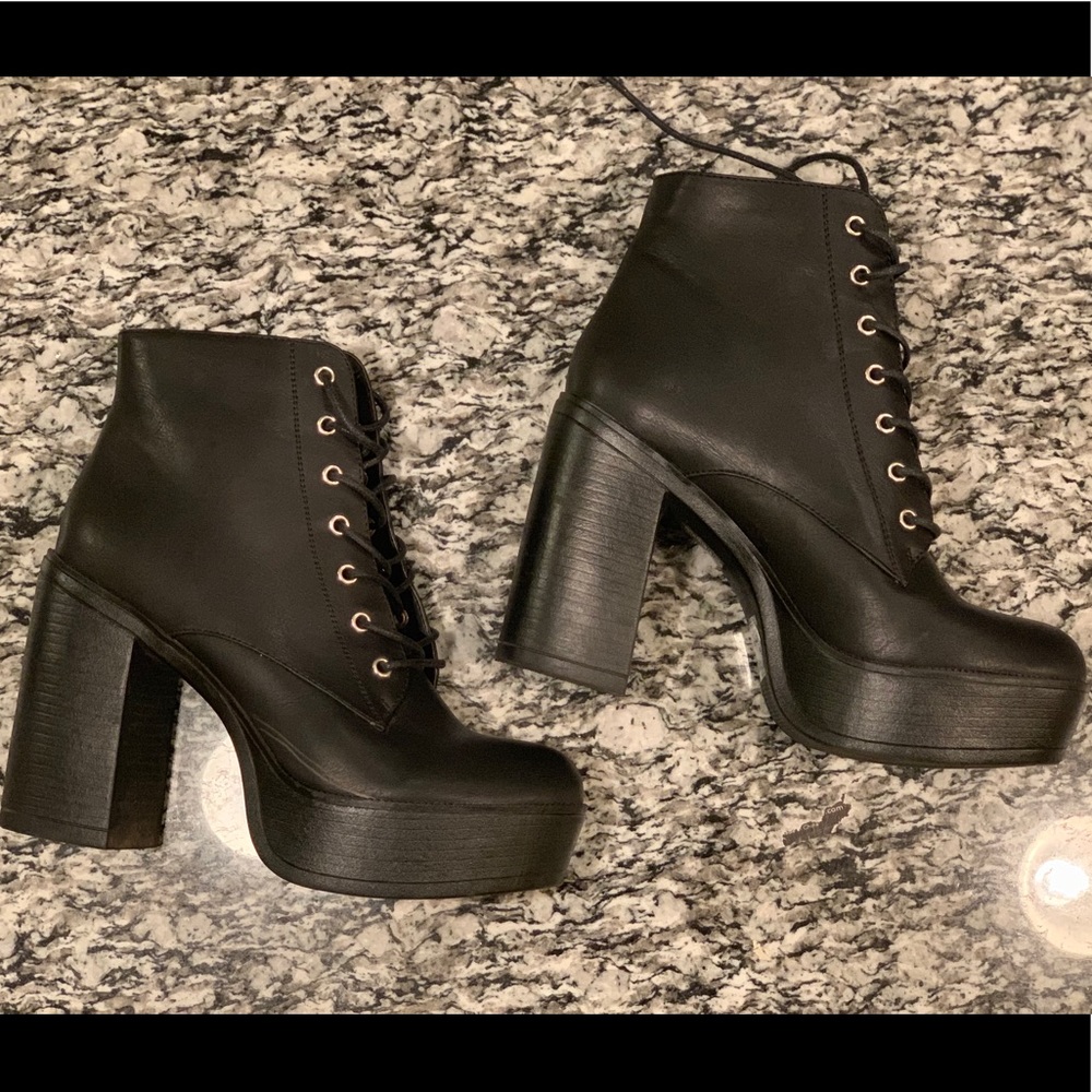 Fashion Nova Chunky Boot